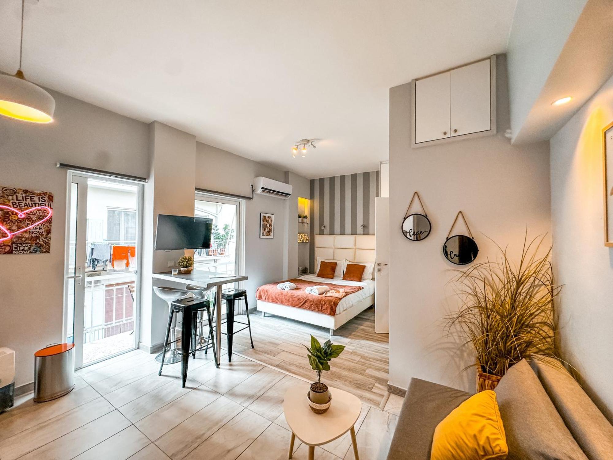 Walk To Markets From A Cozy Studio By Cielo Homes Афины Экстерьер фото